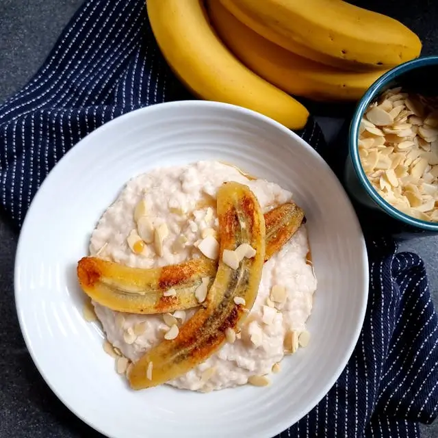 Banana and Almond Porridge