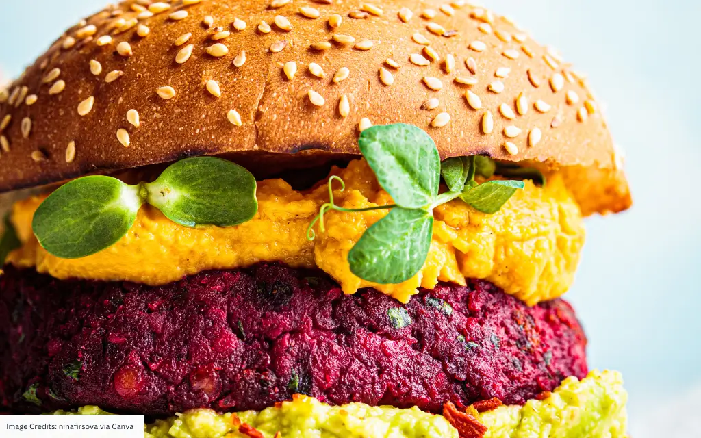 Traditional Australian Foods: Hamburger with Beetroot