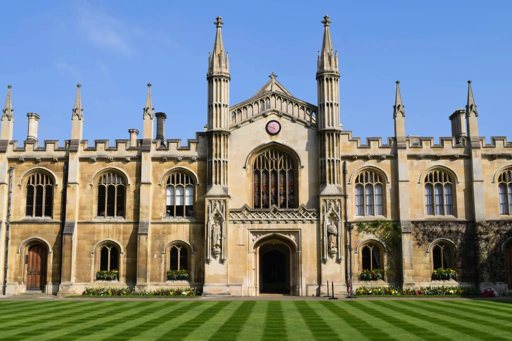 How to Get into Cambridge University as an International Student?